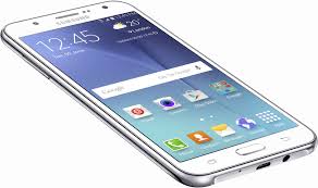 گوشی Samsung Galaxy J7 بهترین گوشی برای خرید